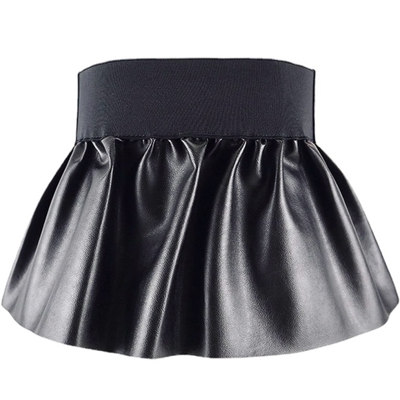 Faux Leather Peplum Corset Belt | Stretch Waist Cincher | Statement Fashion Belt - Picture 4 of 7